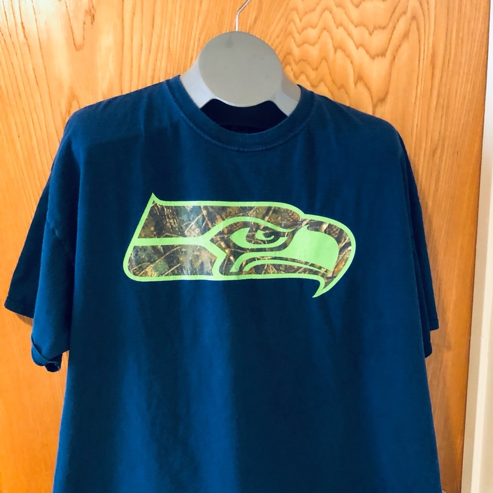 2XL Seattle Seahawks Logo T-Shirt